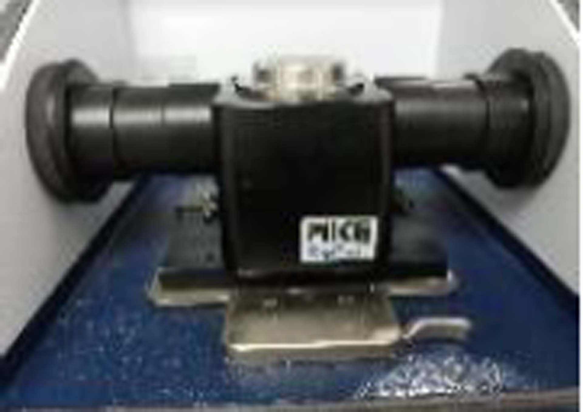 Photo Used BRUKER Tensor 27 For Sale
