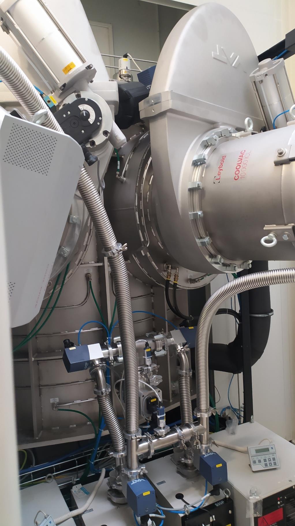 Foto Verwendet BUHLER / LEYBOLD OPTICS Syrus Pro 1350 LION Zum Verkauf