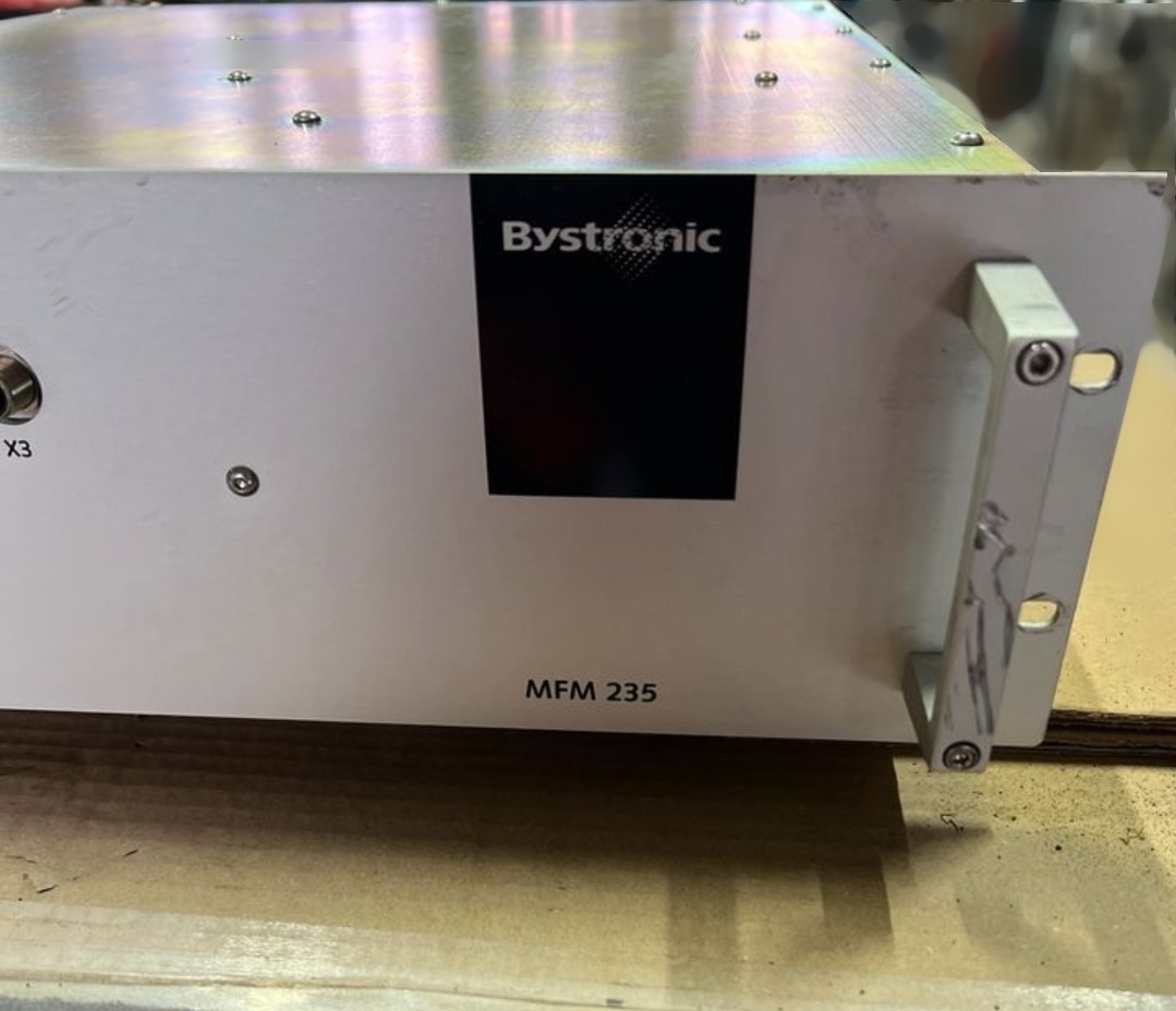 Foto Verwendet BYSTRONIC MFM 235 Zum Verkauf