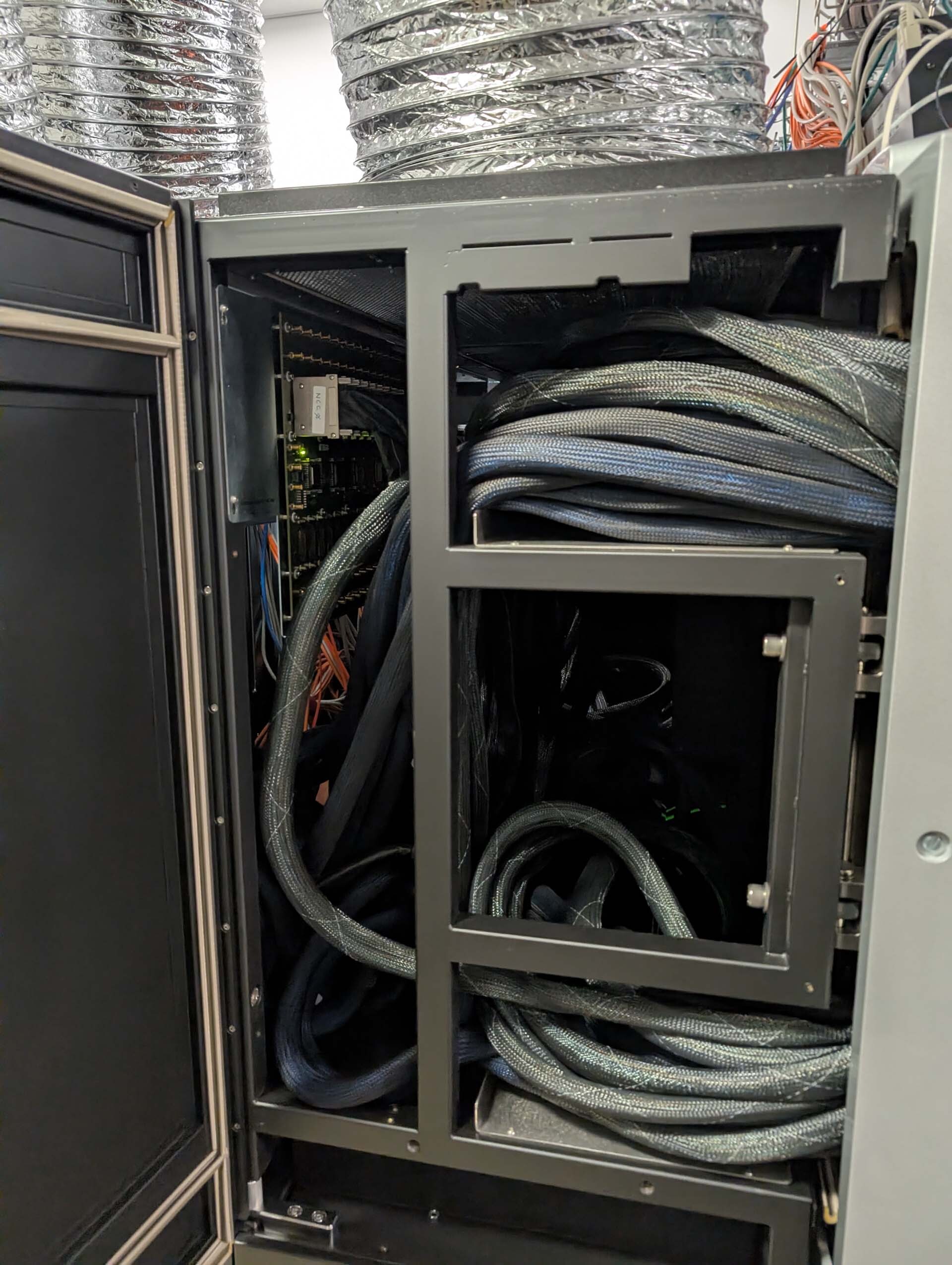 圖為 已使用的 CADENCE Palladium XP2 待售