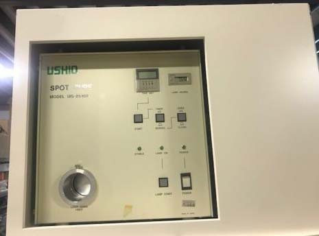 Photo Used CANON Control console for FPA 2000 i1 For Sale