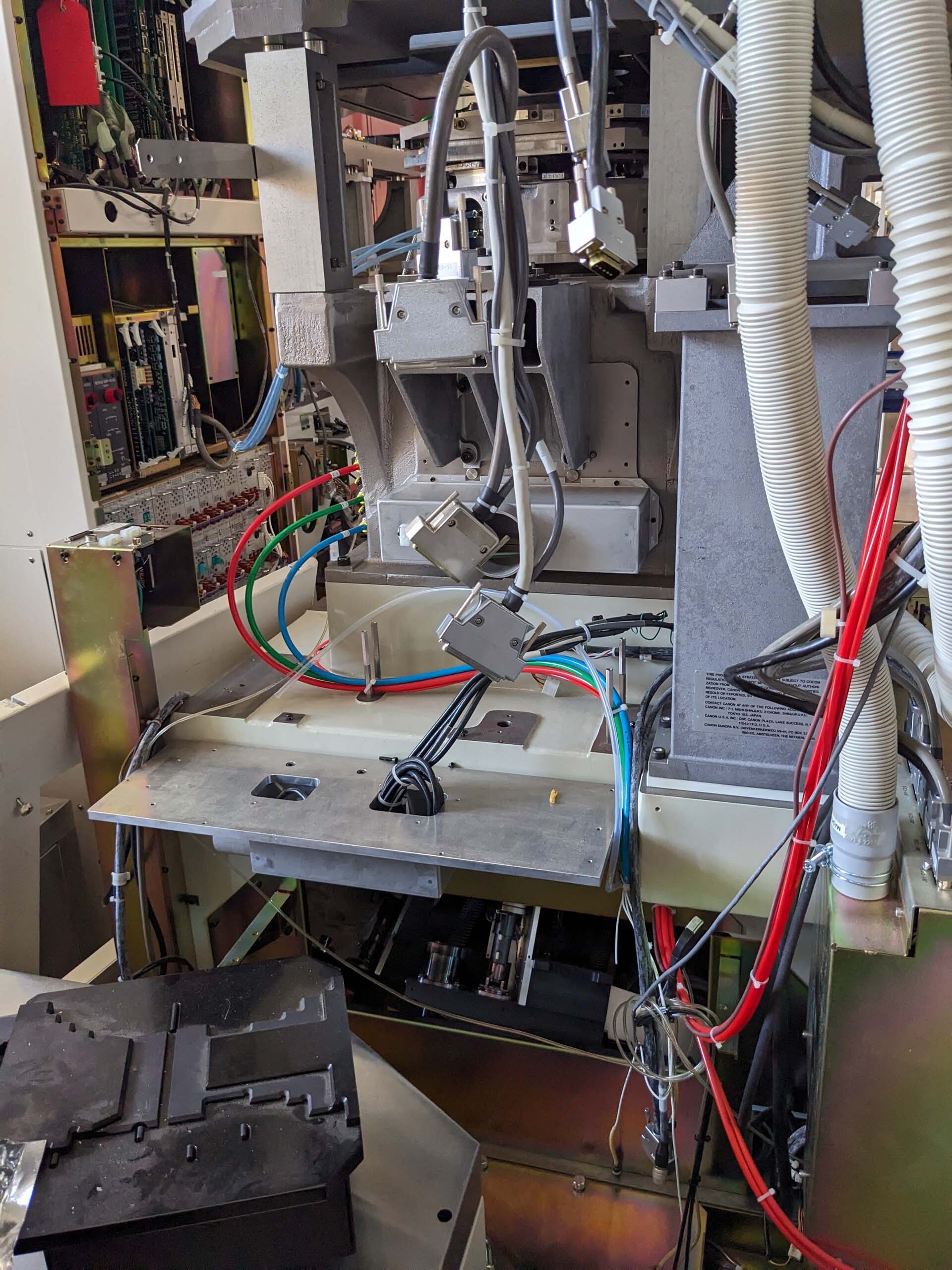 Photo Used CANON FPA 2500 i3 For Sale