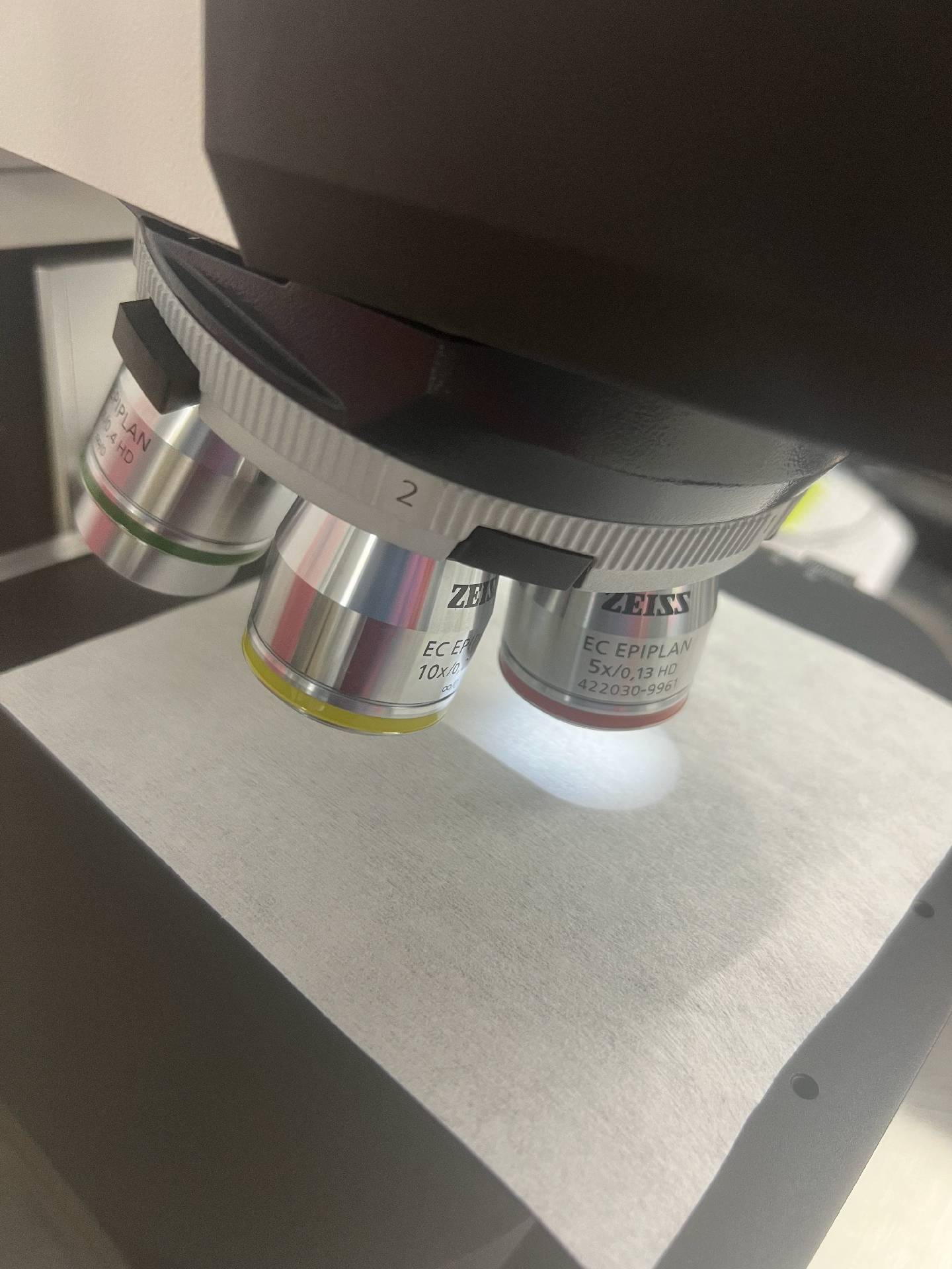 Photo Used CARL ZEISS Axioscope 5 For Sale