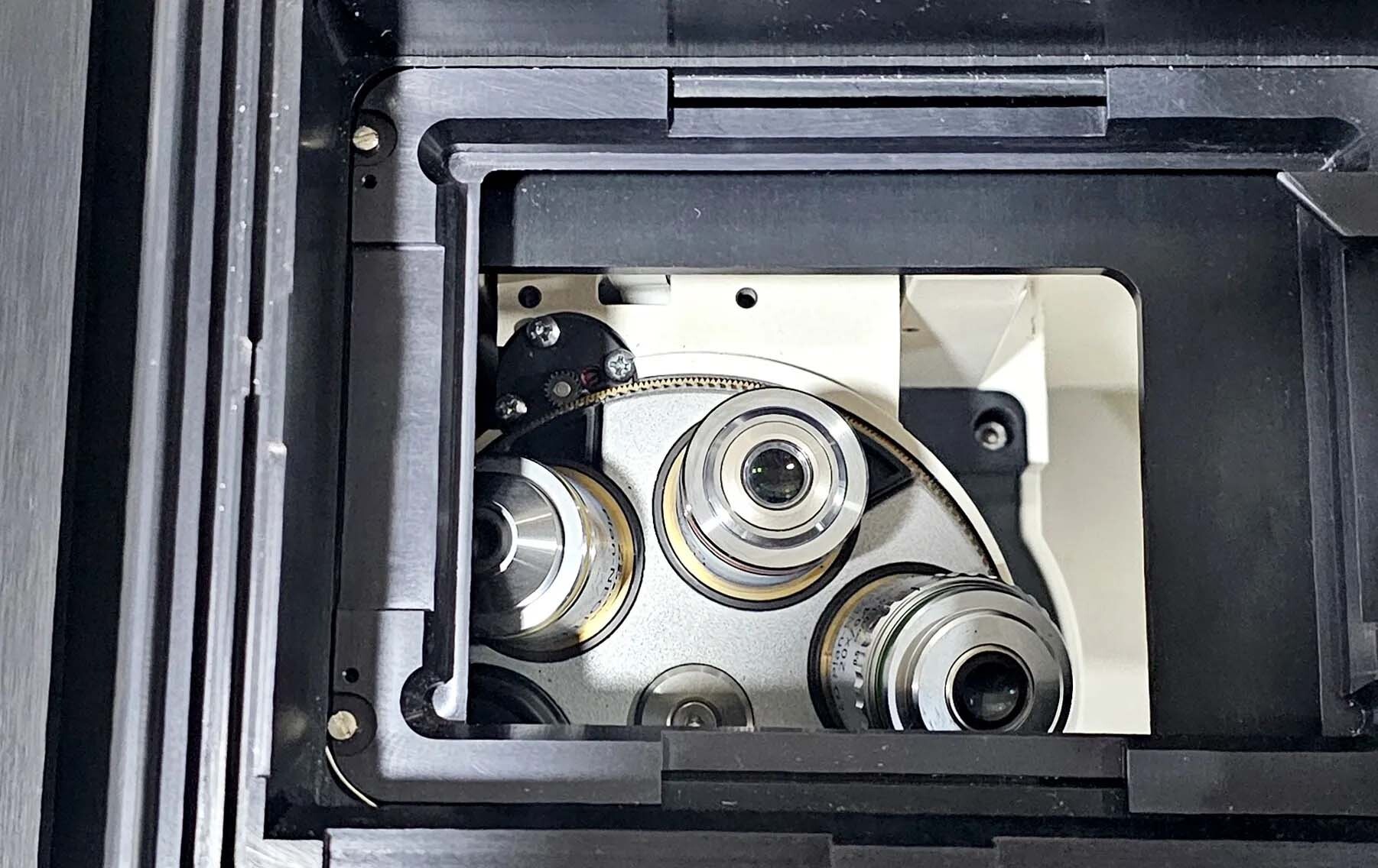 Foto Verwendet CARL ZEISS Axiovert 200M Zum Verkauf