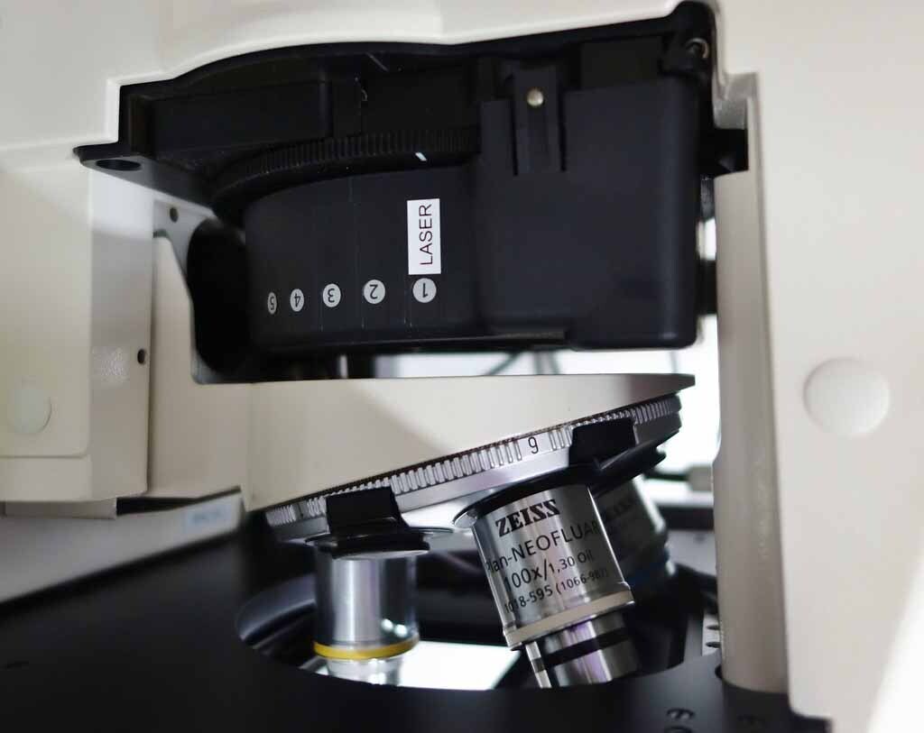 Photo Used CARL ZEISS PALM MicroBeam For Sale