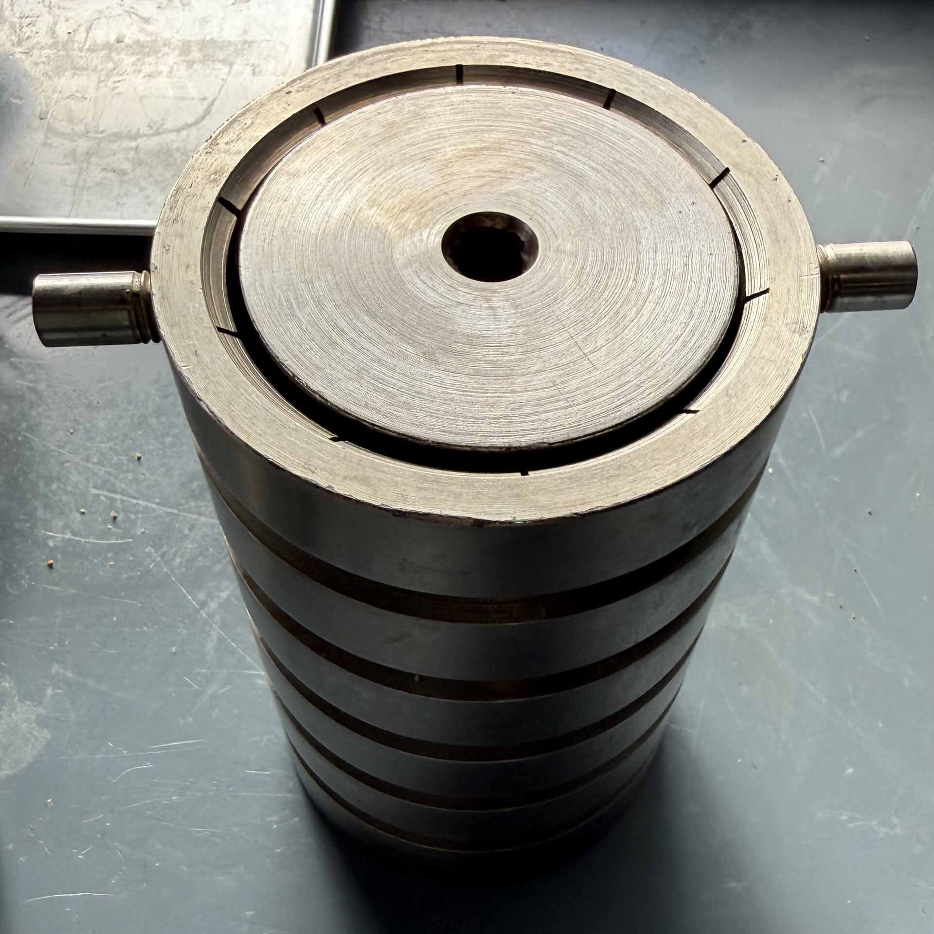 圖為 已使用的 CARVER C 待售