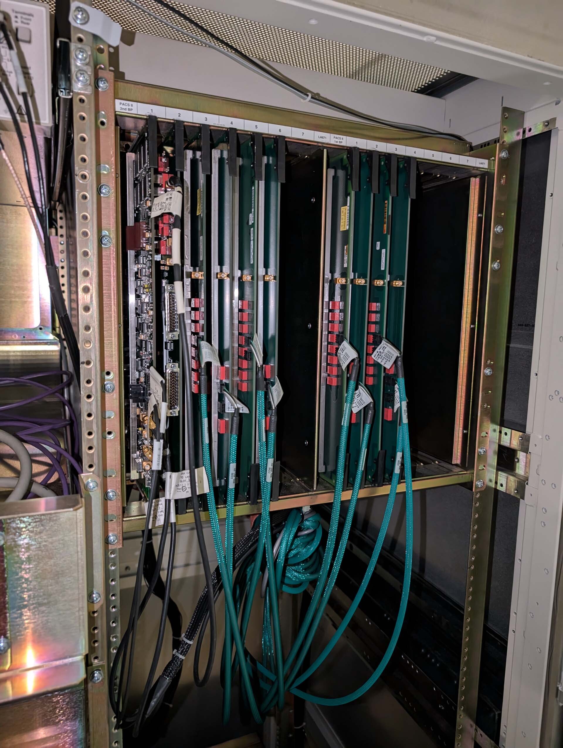 图为 已使用的 CATALYST Analyzer 待售