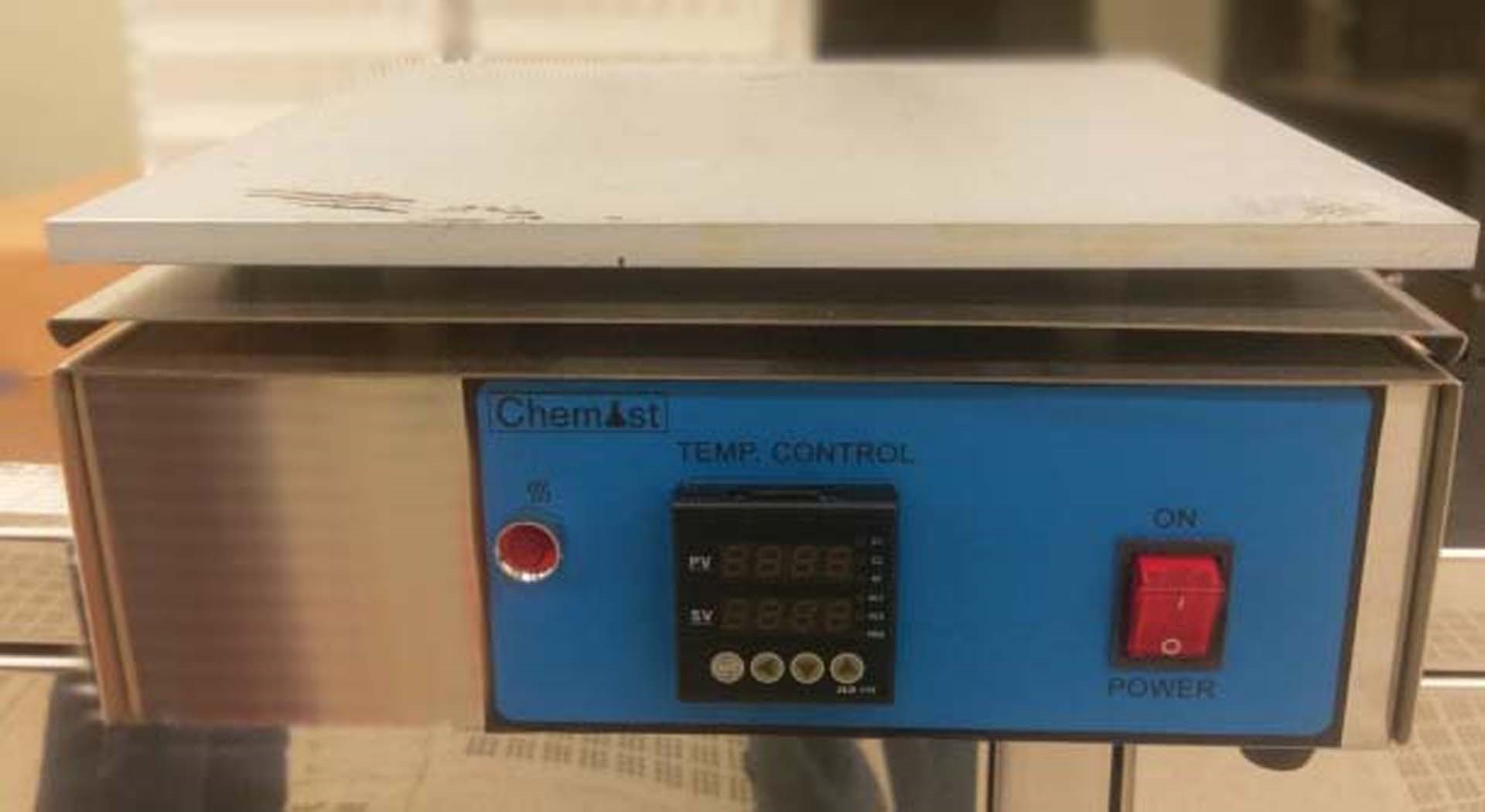 Photo Used CHEMIST SCIENTIFIC HP-330D For Sale