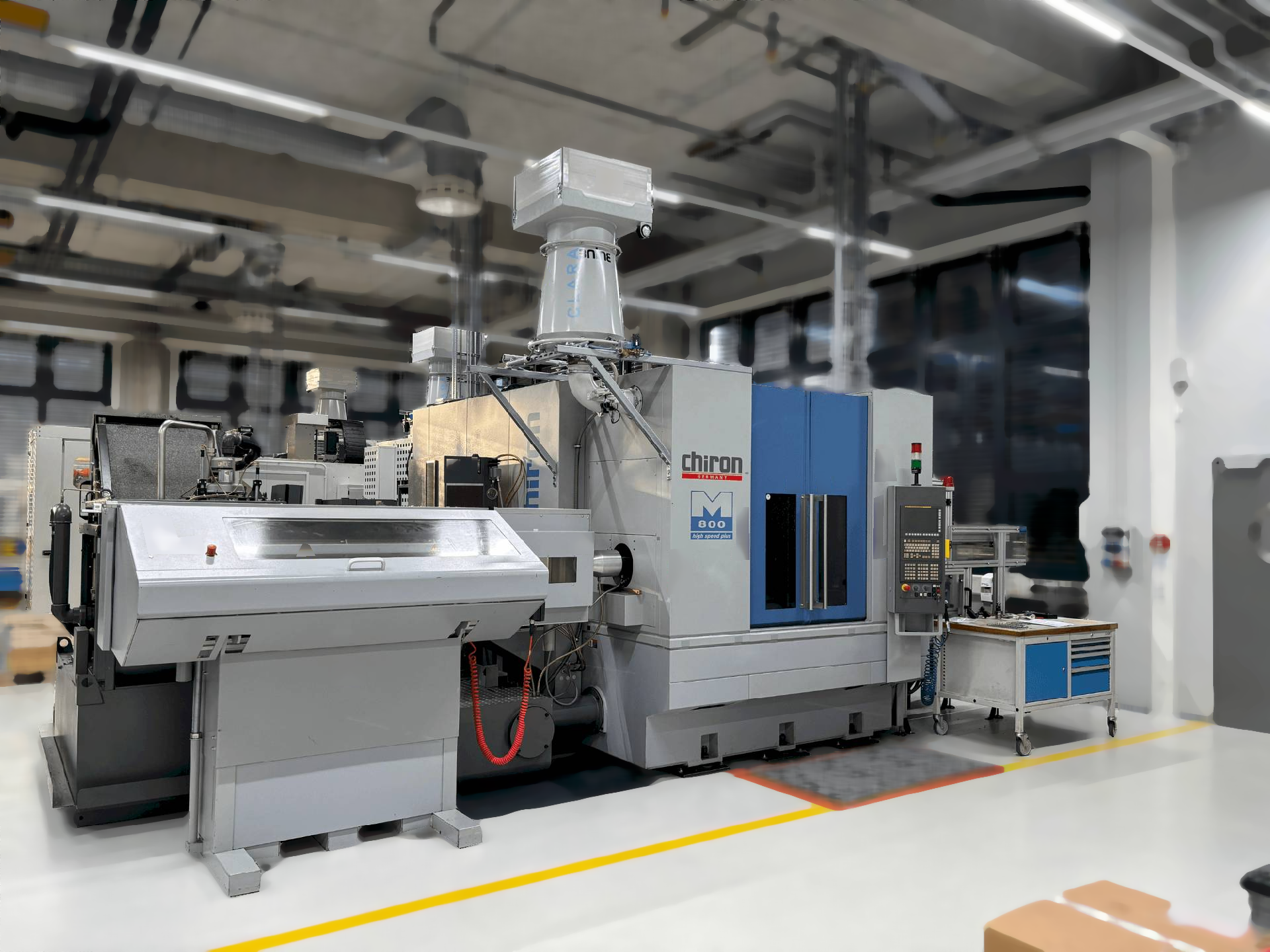 Foto Verwendet CHIRON MILL 800 Zum Verkauf