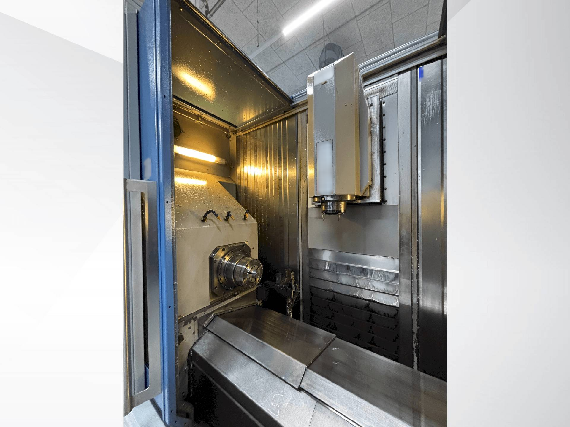 Foto Verwendet CHIRON MILL 800 Zum Verkauf
