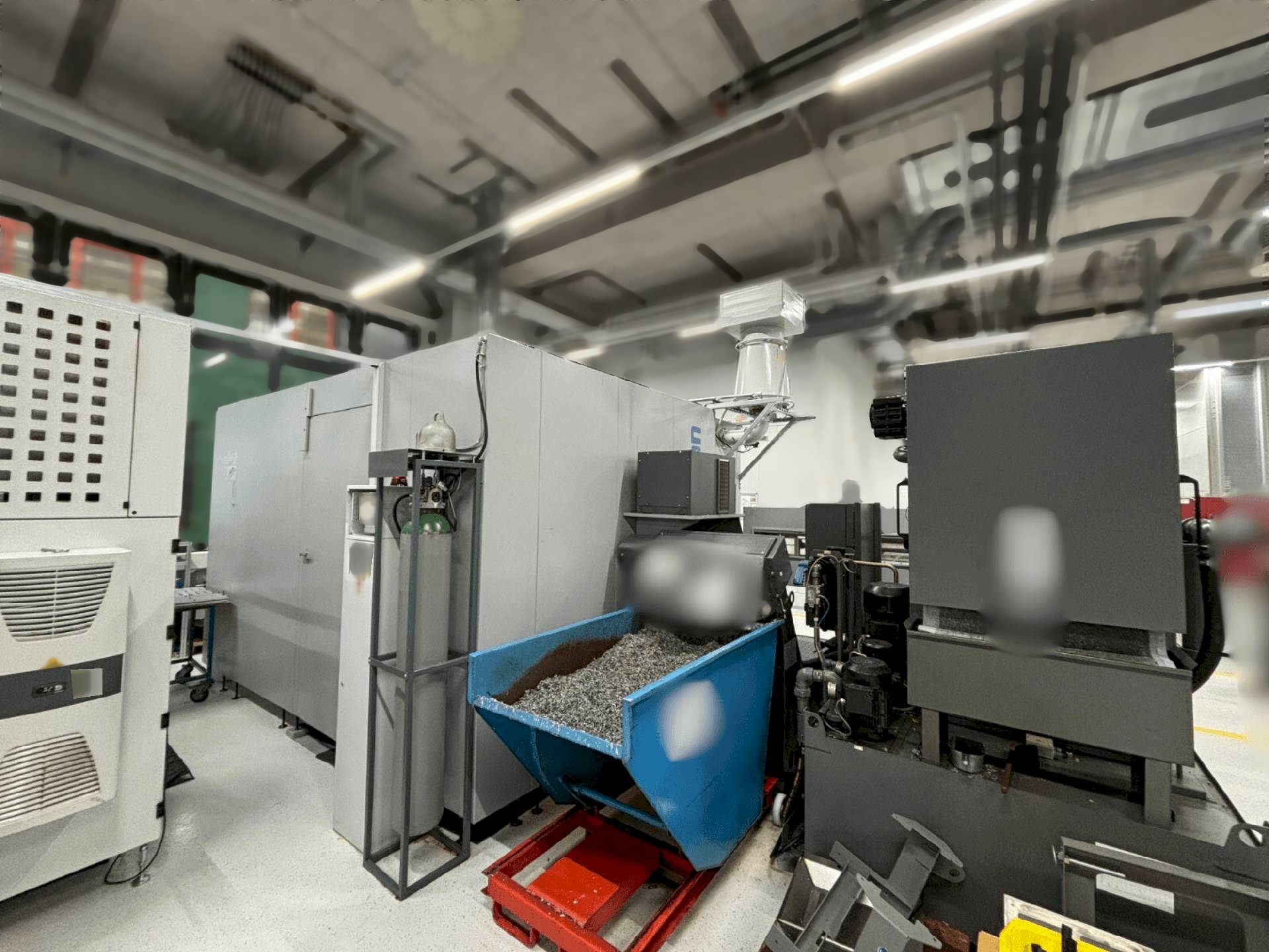 Foto Verwendet CHIRON MILL 800 Zum Verkauf