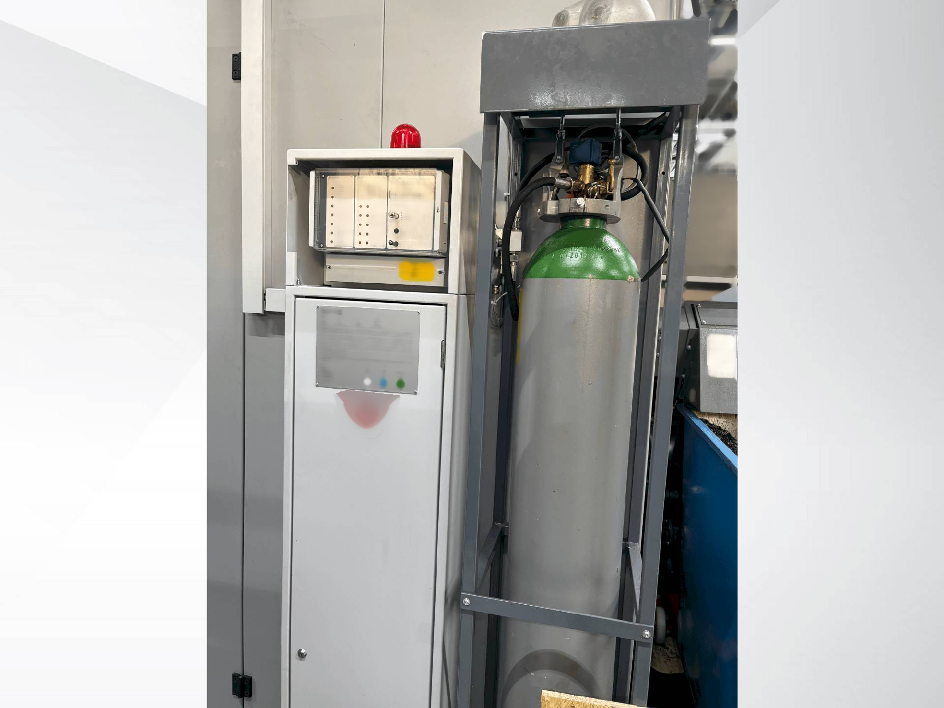 Foto Verwendet CHIRON MILL 800 Zum Verkauf