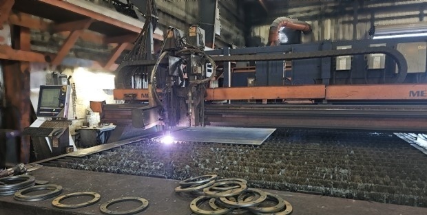 Photo Utilisé CNC Plasma cutting center À vendre