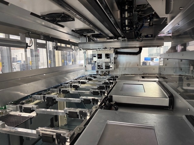 Photo Used COHU / DELTA DESIGN Matrix II / DM 8888 For Sale