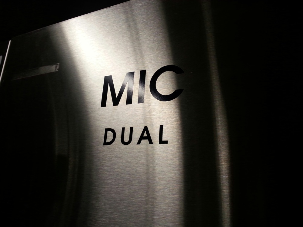 Photo Used CONTAINMENT TECHNOLOGEIES GROUP MIC Dual For Sale