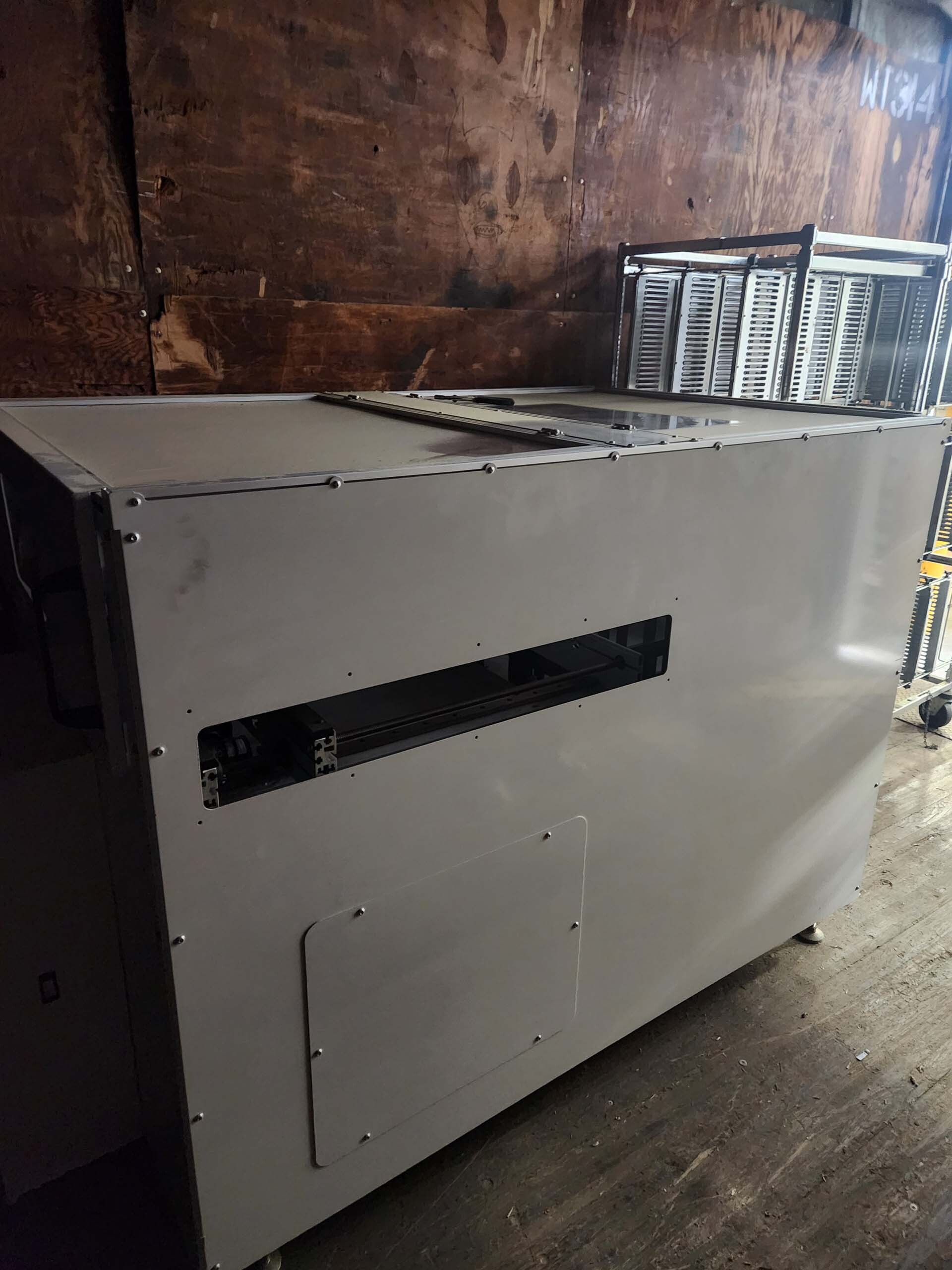 Photo Utilisé CONVEYOR TECHNOLOGIES / CTI 4XBBL-IB À vendre