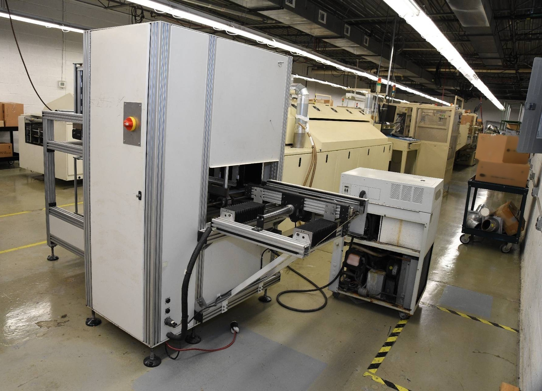 Photo Used CONVEYOR TECHNOLOGIES Board unloader For Sale