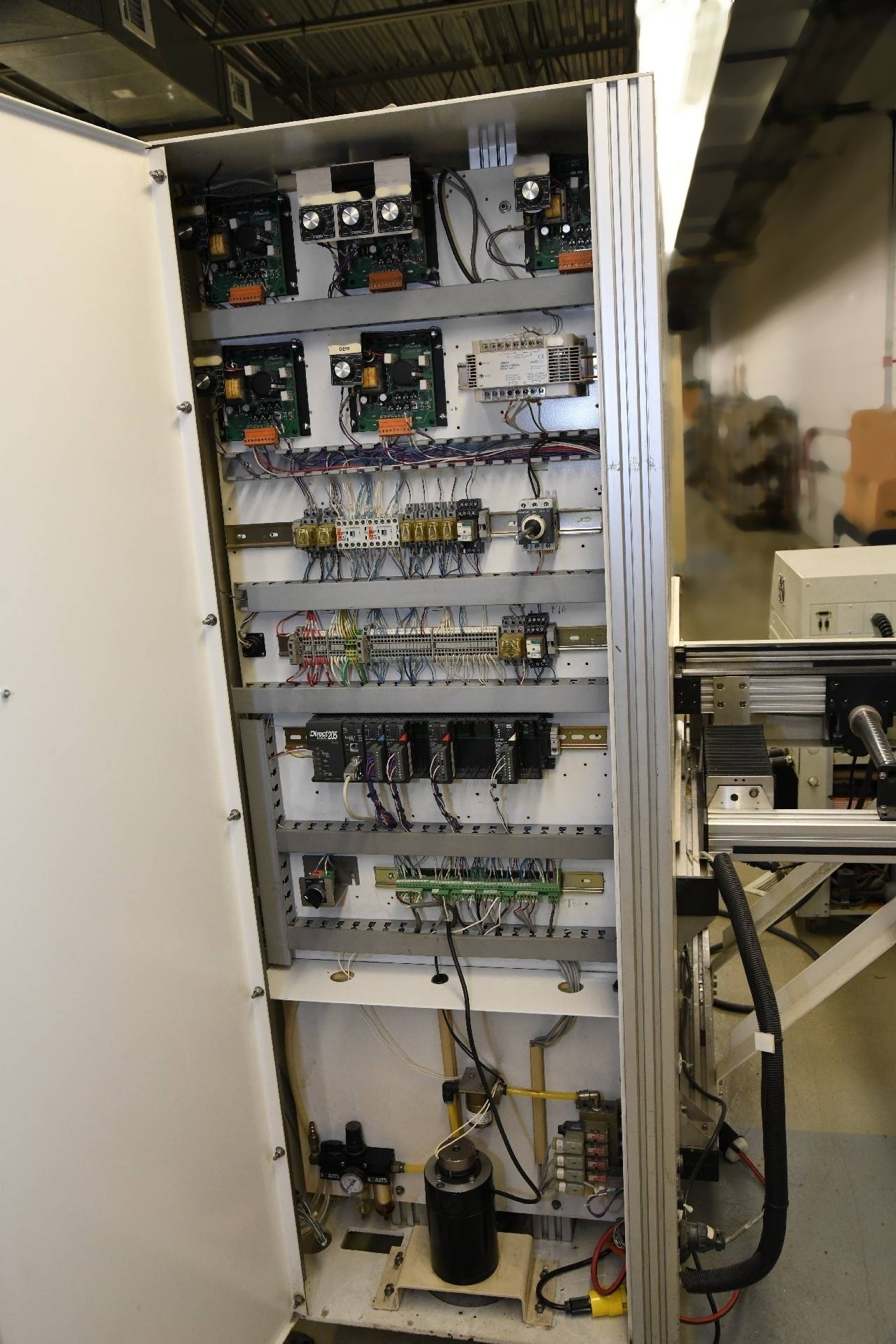 Photo Used CONVEYOR TECHNOLOGIES Board unloader For Sale