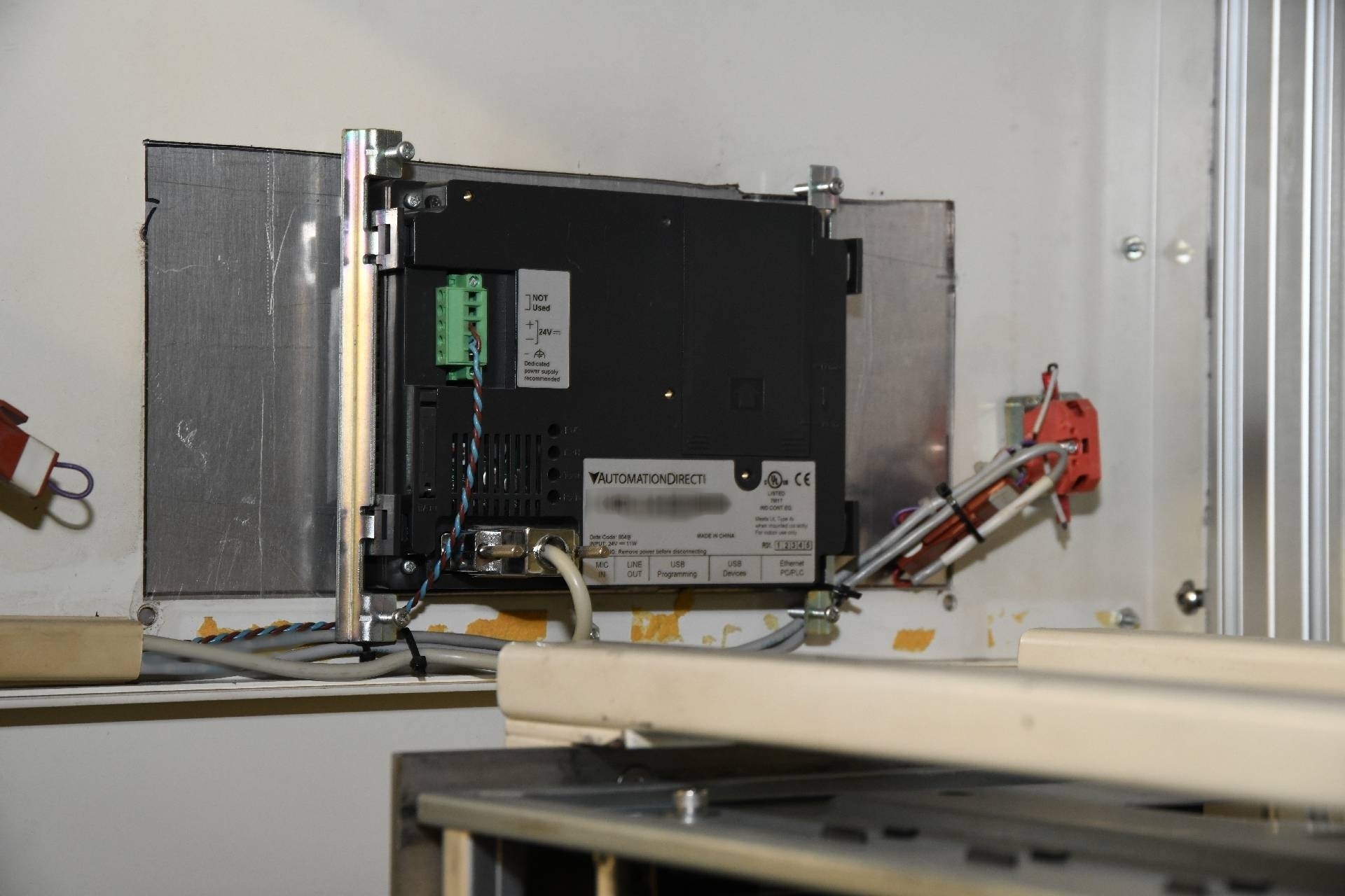 Photo Used CONVEYOR TECHNOLOGIES Board unloader For Sale