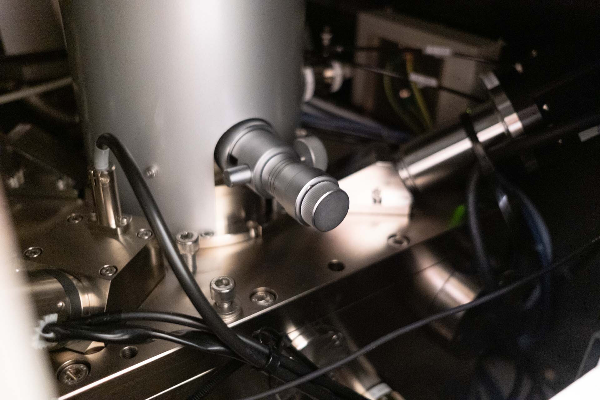 Foto Verwendet CRESTEC CABL-9000C Zum Verkauf