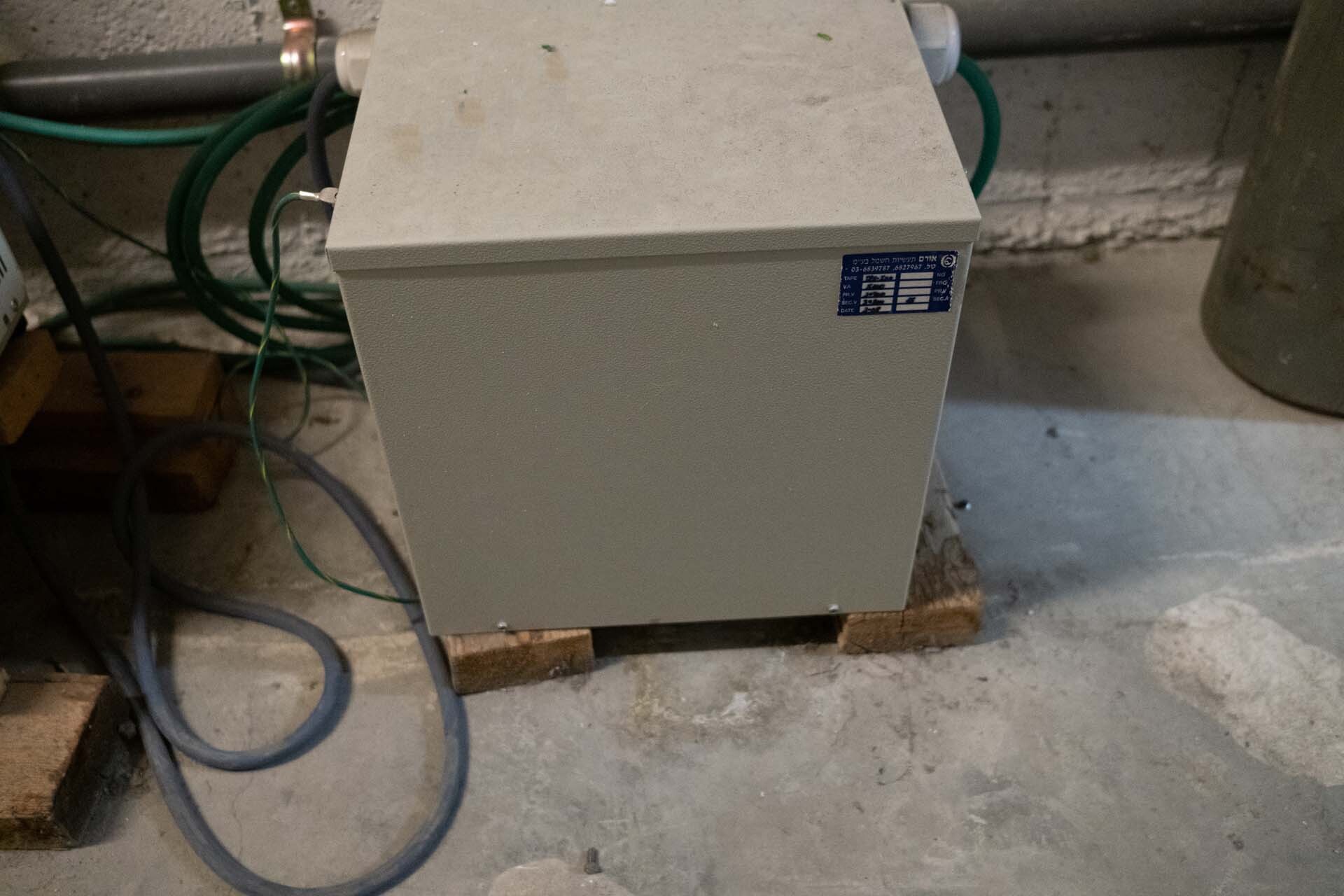 Foto Verwendet CRESTEC CABL-9000C Zum Verkauf