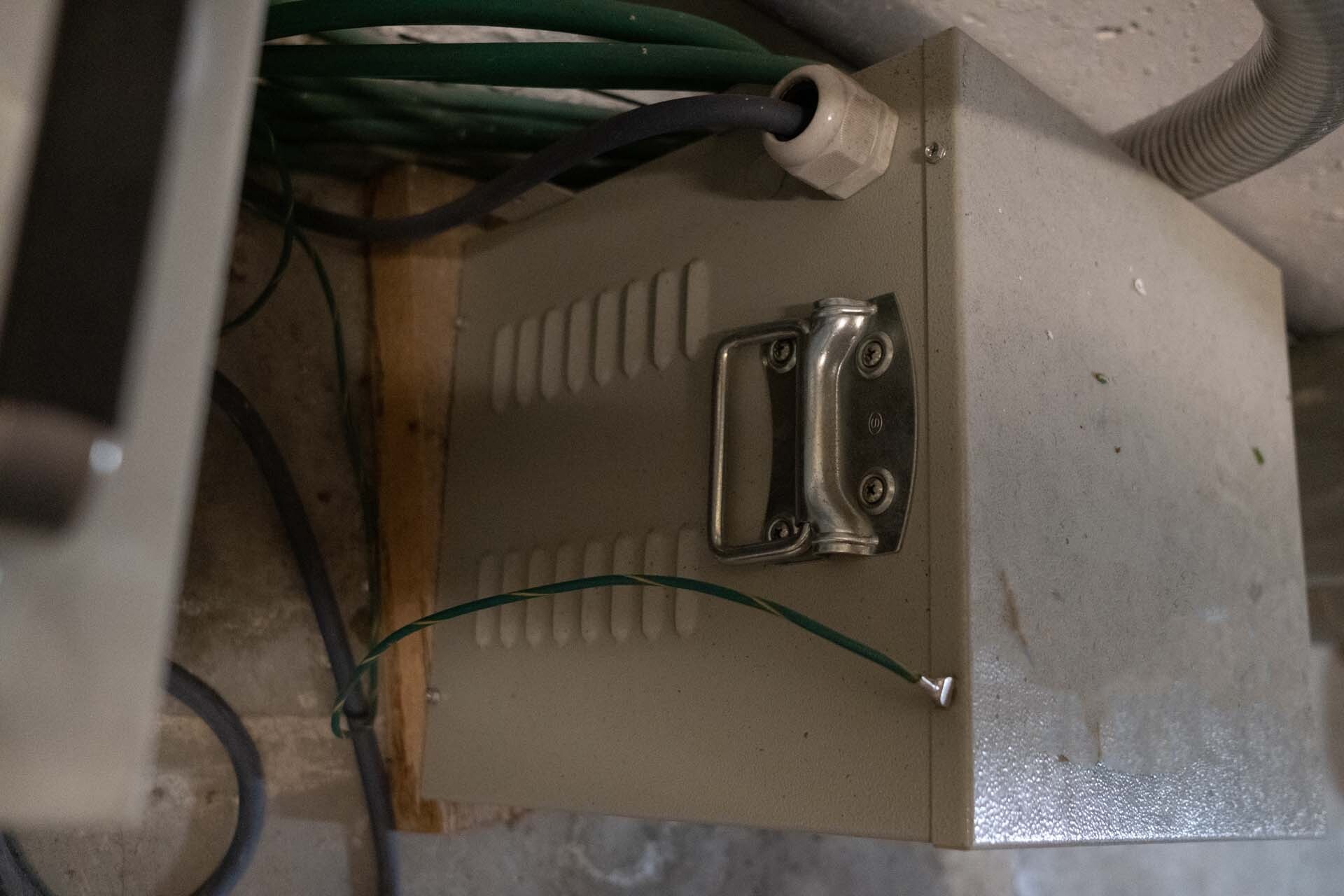 Foto Verwendet CRESTEC CABL-9000C Zum Verkauf