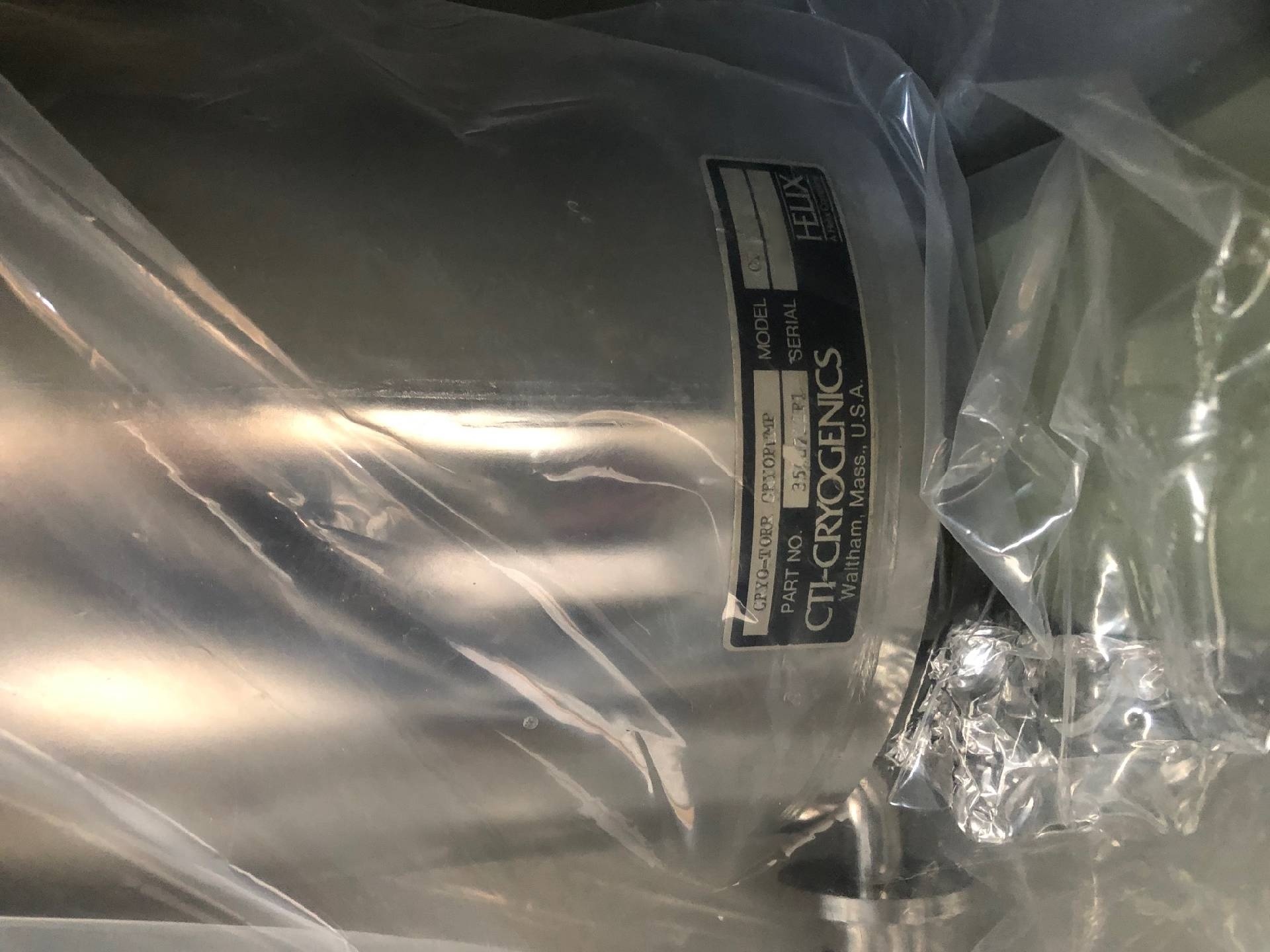 사진 사용됨 CTI-CRYOGENICS / HELIX Cryo-Torr 7 판매용