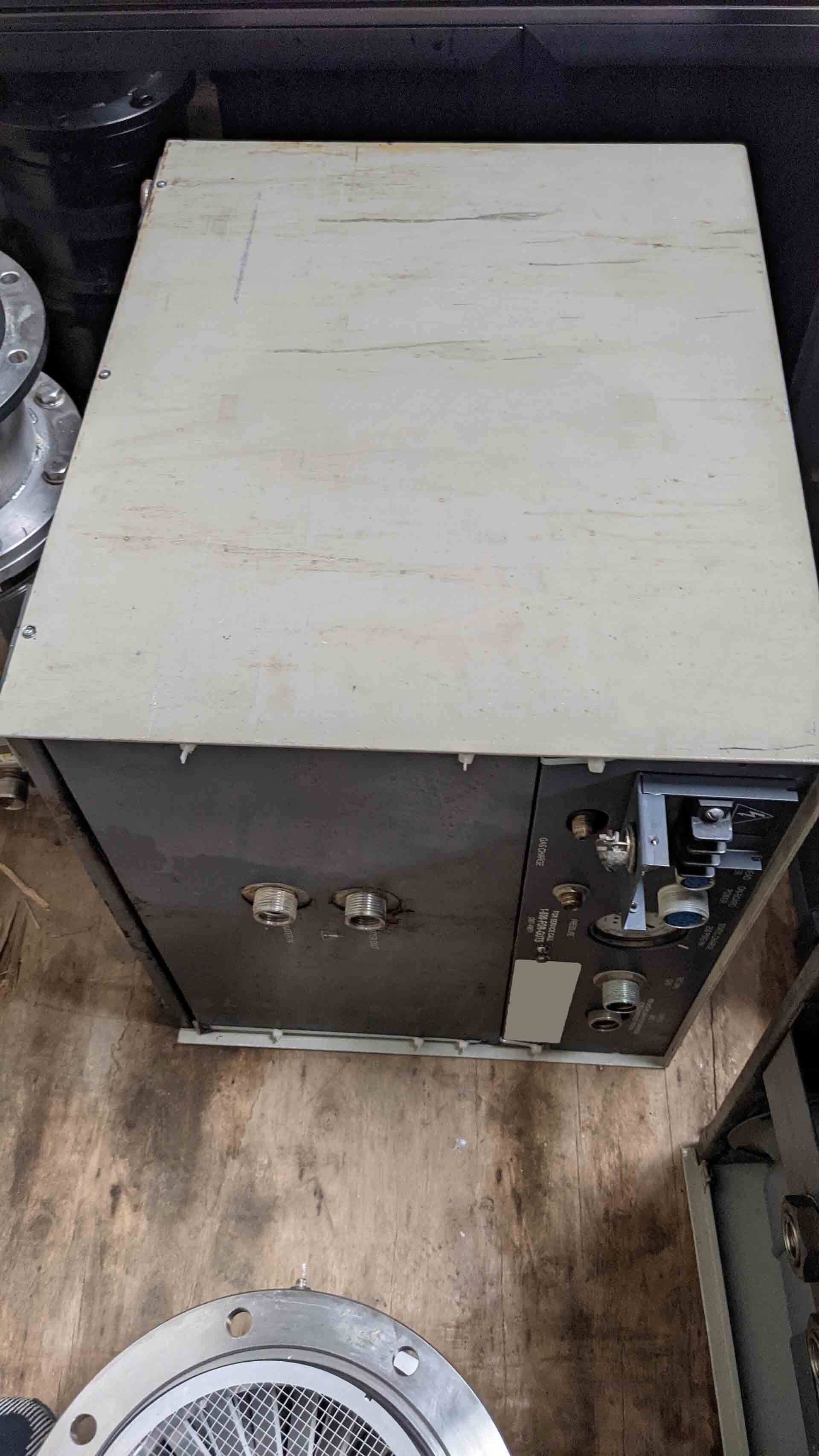 Photo Used CTI-CRYOGENICS 8200 For Sale