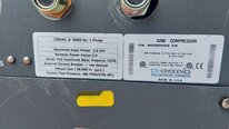 Photo Utilisé CTI-CRYOGENICS 8200 À vendre