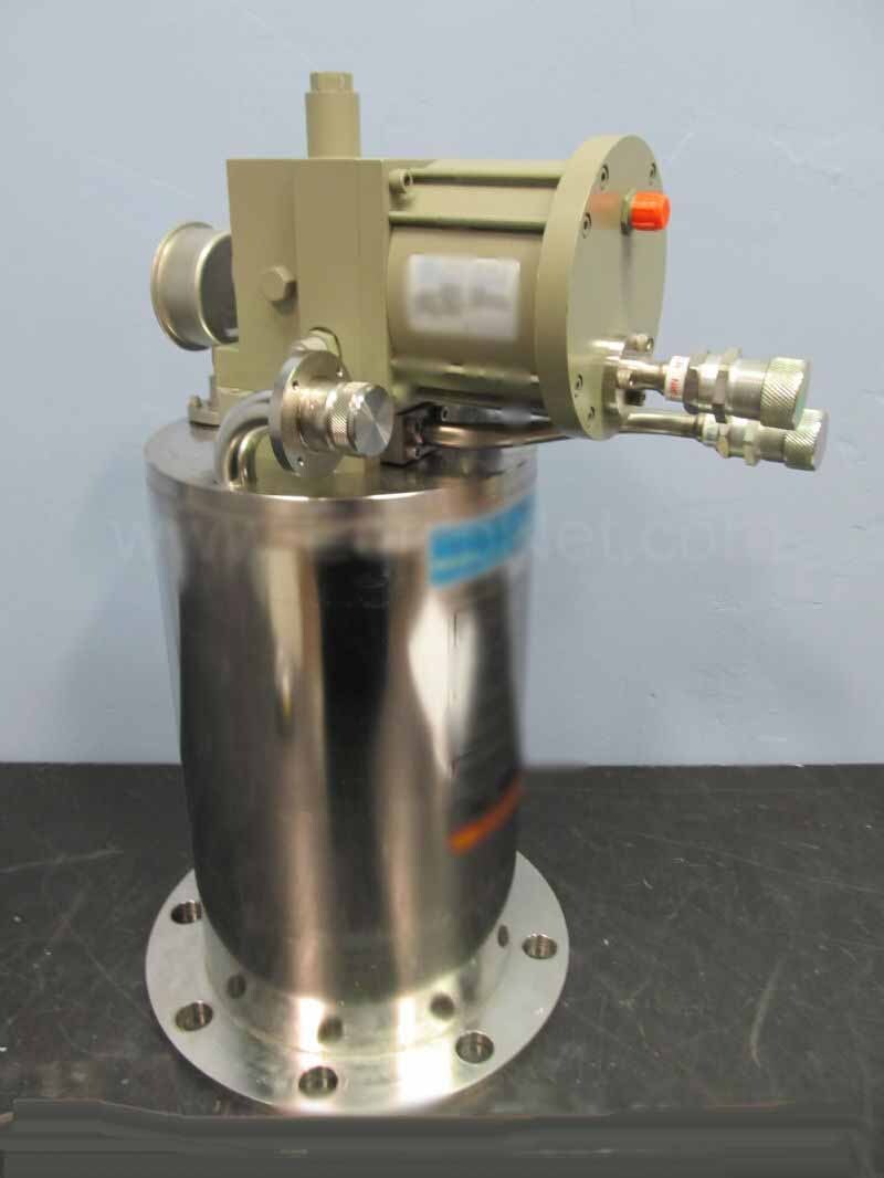 Photo Used CTI-CRYOGENICS Cryo-Torr 8 For Sale