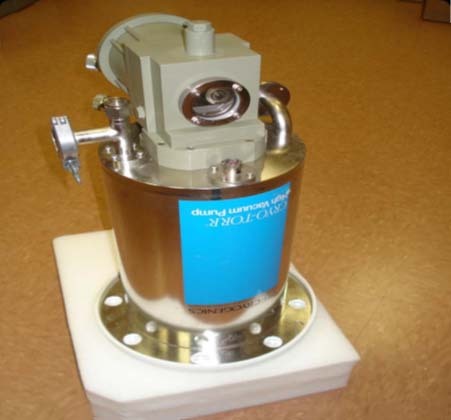 Photo Used CTI-CRYOGENICS Cryo-Torr 8 For Sale