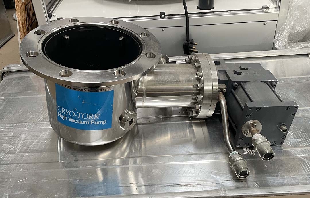 Foto Verwendet CTI-CRYOGENICS Cryo-Torr 8F Zum Verkauf