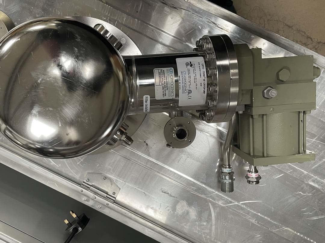 Foto Verwendet CTI-CRYOGENICS Cryo-Torr 8F Zum Verkauf