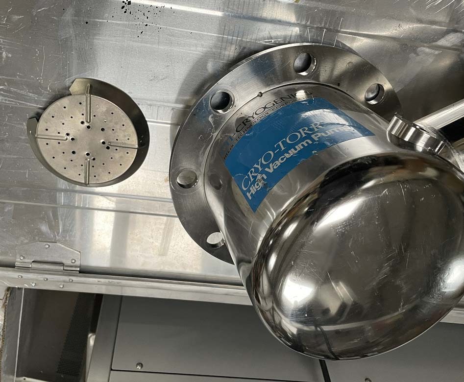 Foto Verwendet CTI-CRYOGENICS Cryo-Torr 8F Zum Verkauf