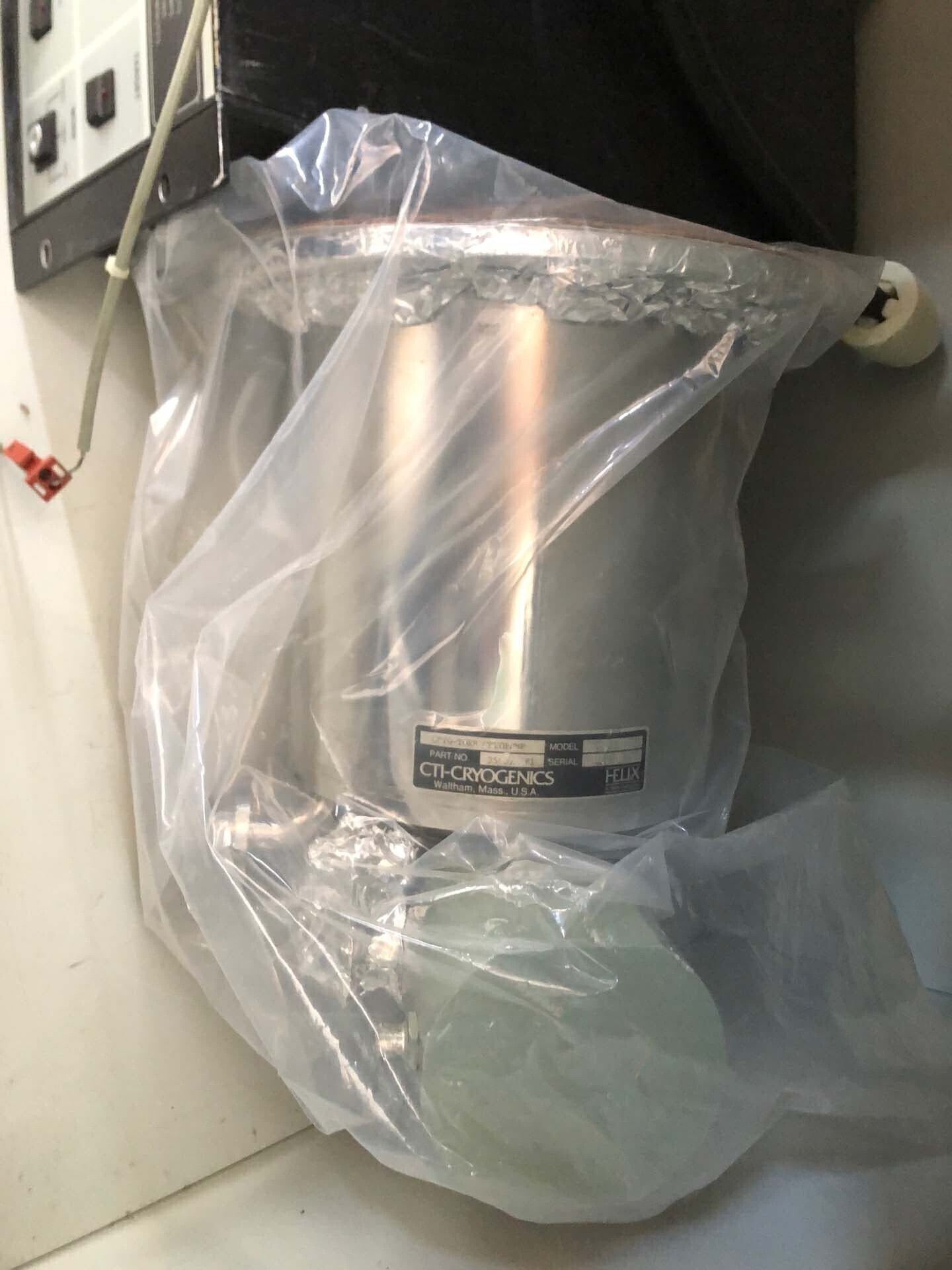 Foto Verwendet CTI-CRYOGENICS Cryo-Torr 4 Zum Verkauf