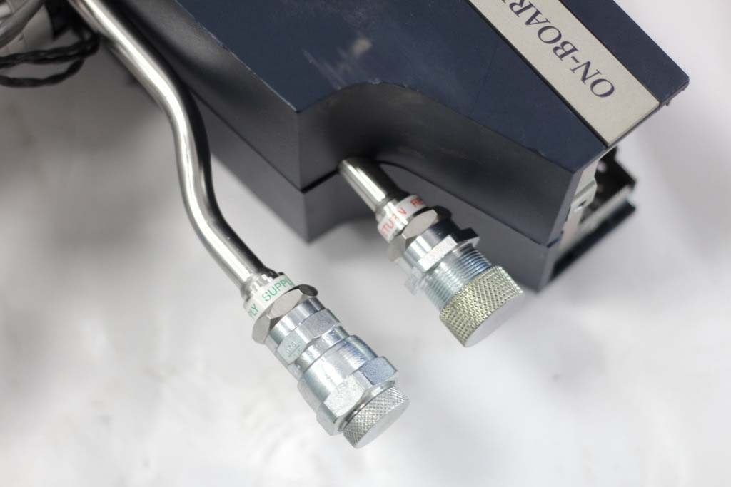 フォト（写真） 使用される CTI-CRYOGENICS IS-8F (On-Board) 販売のために
