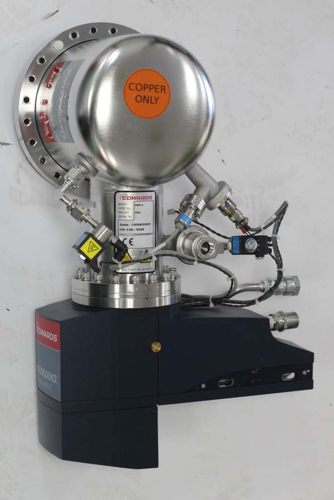 Foto Verwendet CTI-CRYOGENICS IS-8F (On-Board) Zum Verkauf