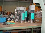사진 사용됨 CTI-CRYOGENICS Lot of (22) Cryo pumps 판매용