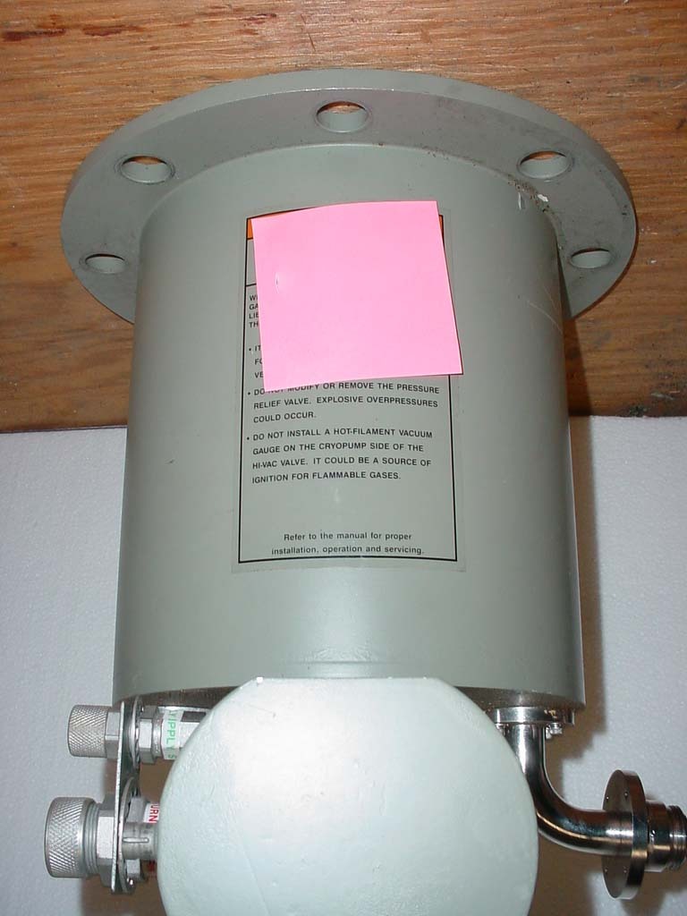 사진 사용됨 CTI-CRYOGENICS Lot of (22) Cryo pumps 판매용