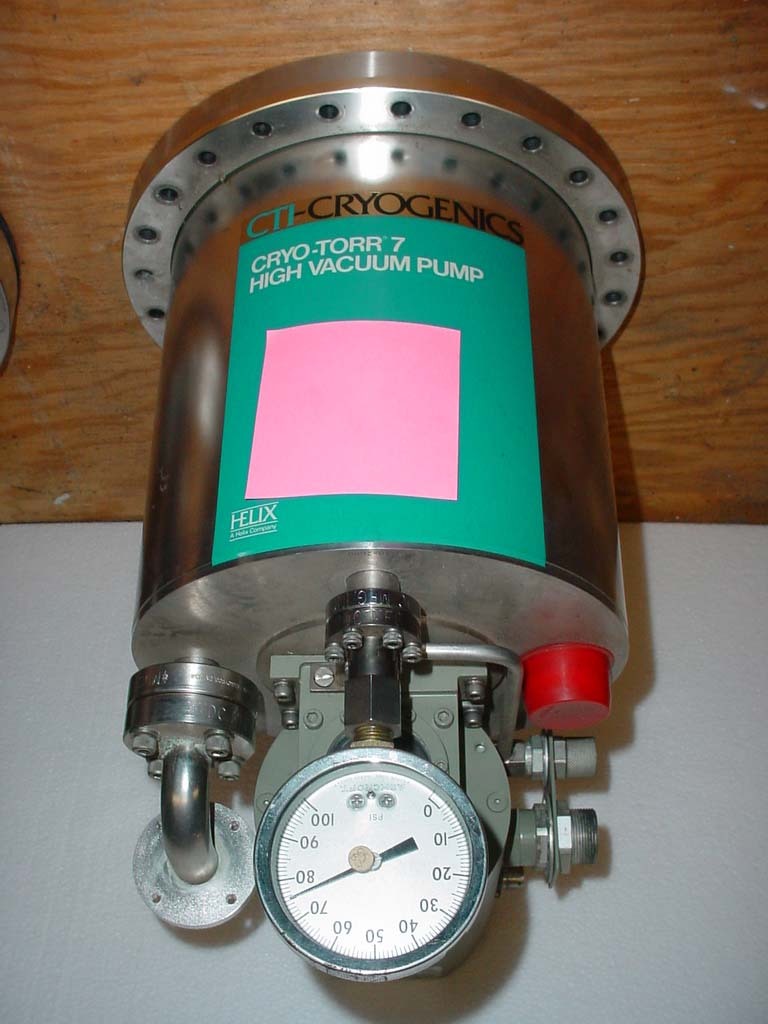 사진 사용됨 CTI-CRYOGENICS Lot of (22) Cryo pumps 판매용