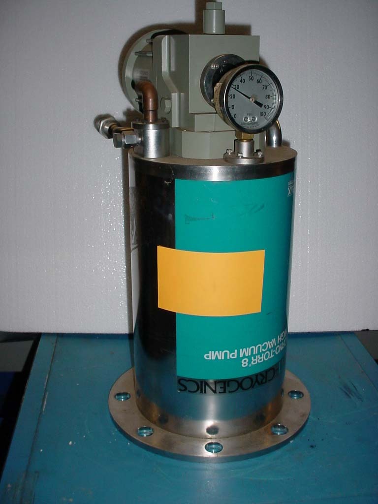 사진 사용됨 CTI-CRYOGENICS Lot of (22) Cryo pumps 판매용