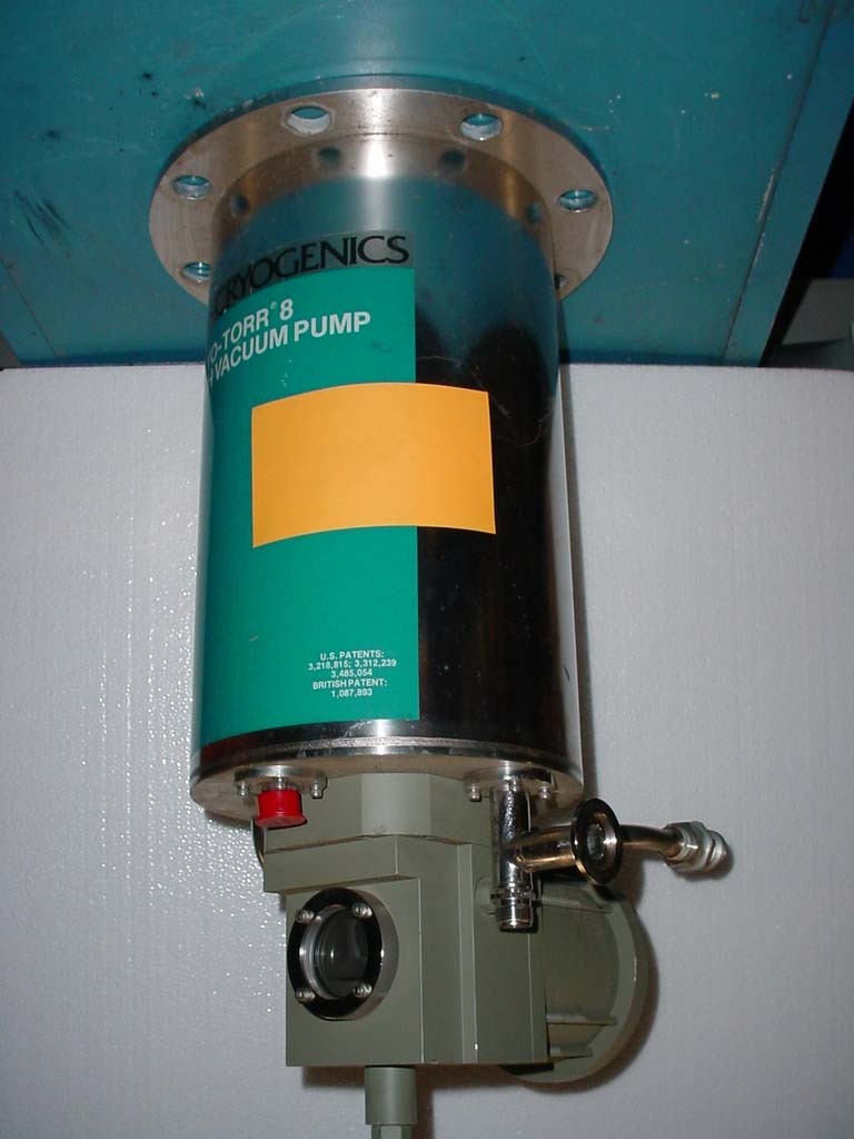 사진 사용됨 CTI-CRYOGENICS Lot of (22) Cryo pumps 판매용