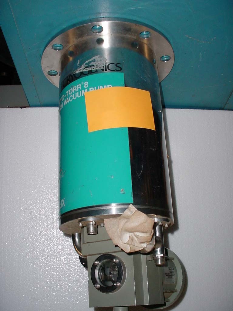 사진 사용됨 CTI-CRYOGENICS Lot of (22) Cryo pumps 판매용