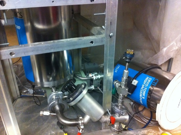 Photo Used CTI-CRYOGENICS Cryo-Torr 8 For Sale