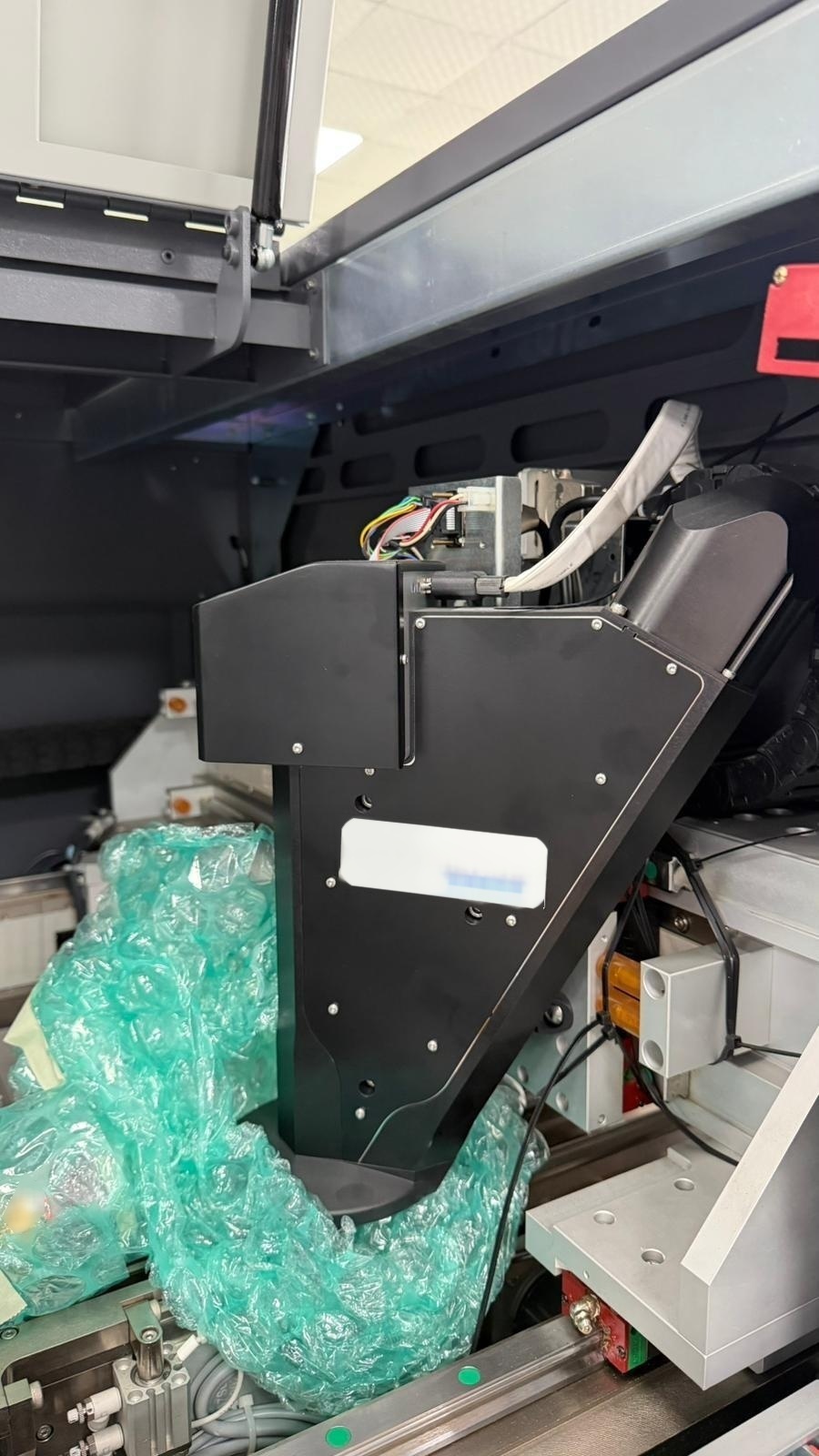 Photo Used CYBEROPTICS Lot of SE 500 For Sale