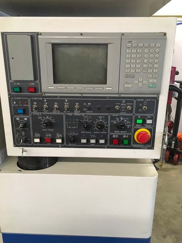 Photo Used DAEWOO DMV 400 For Sale