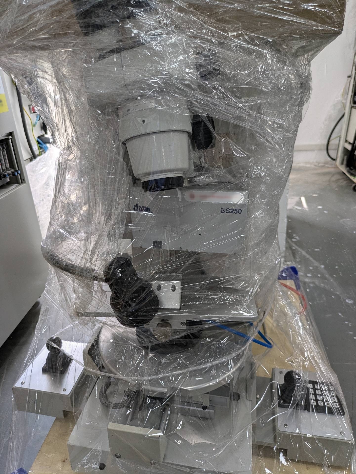 Photo Used DAGE 4000 For Sale