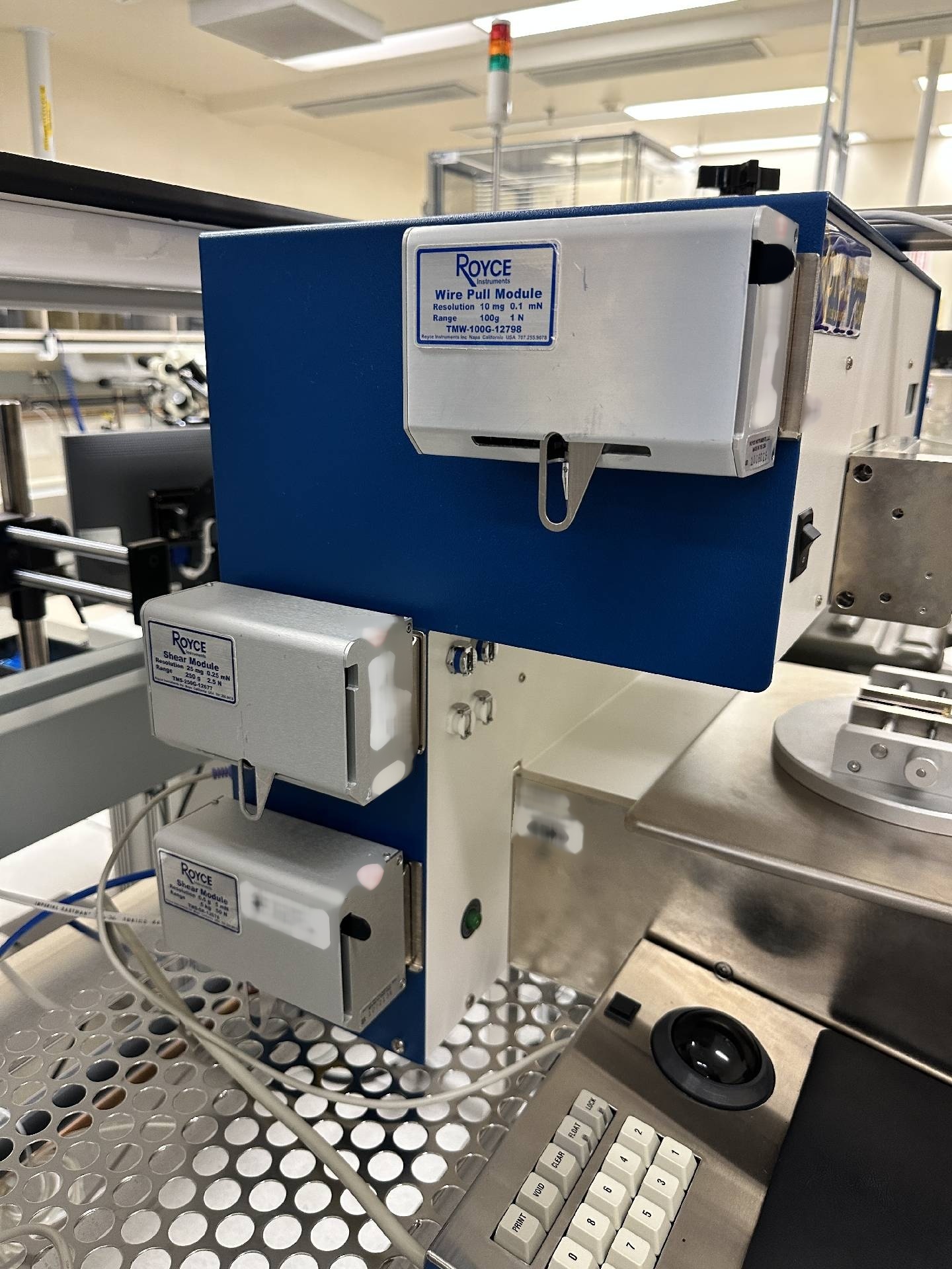 Photo Used DAGE Shear tester For Sale