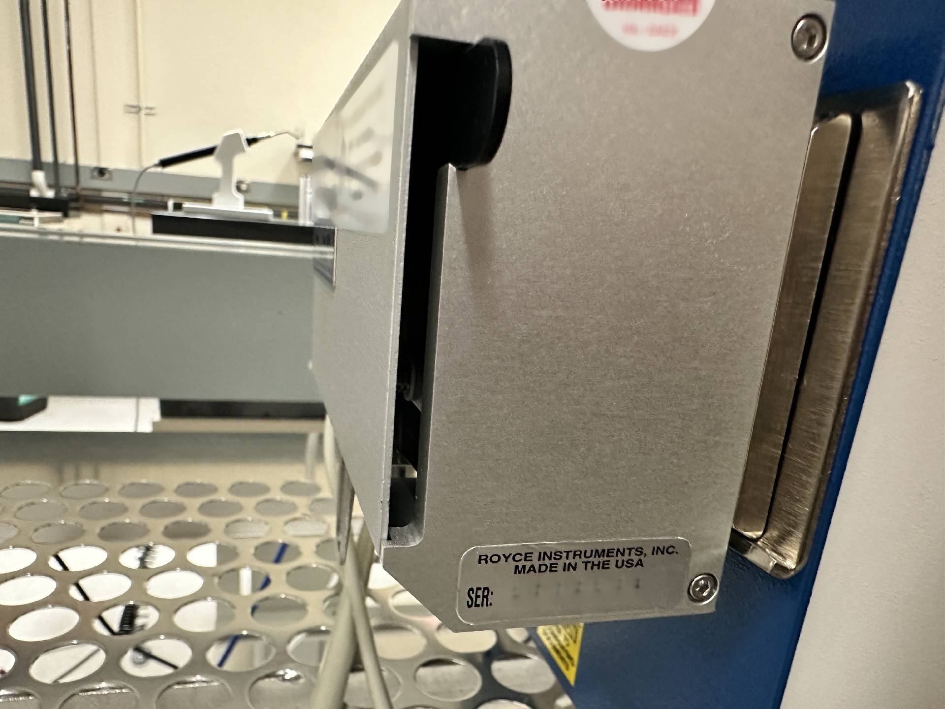 Photo Used DAGE Shear tester For Sale