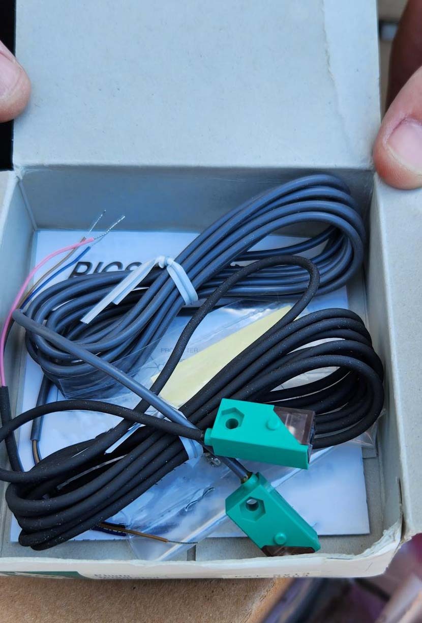Photo Used DEK Horizon 265 For Sale